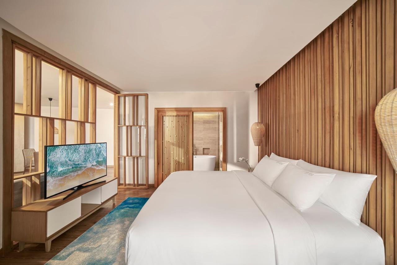 Vias Hotel Vung Tau - Transportation Included Bagian luar foto Deluxe Ocean View